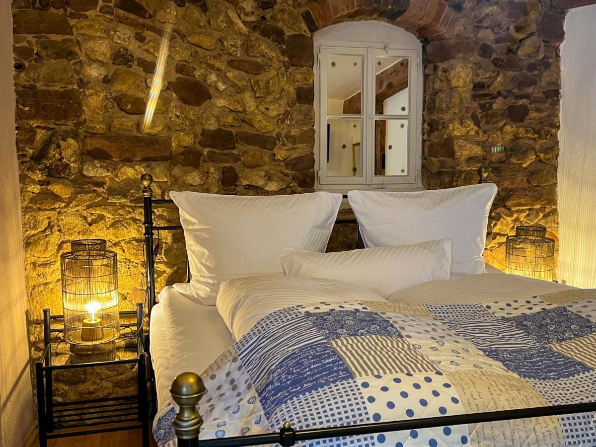 Hotel Zum Burggraf Neuleiningen Екстериор снимка